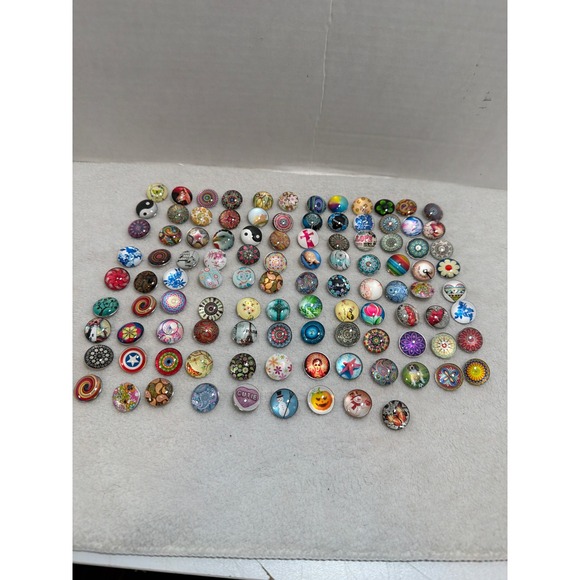 Snap Jewelry Charms Lot of 105 Mixed Designs Interchangeable Buttons Ginger Snap - Picture 1 of 5